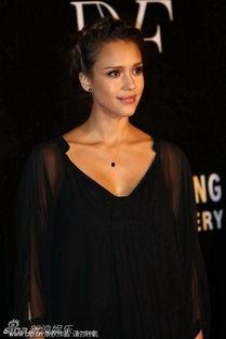 明星阿尔芭,璀璨星光的蜕变之路