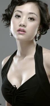 明星及明星经纪公司,经纪公司幕后助力——揭秘明星成长之路