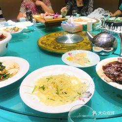 济南老鲁菜网红店地址,网红店地址揭秘，美食之旅从这里启程