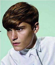 香港卷发男明星,发型与风采并存的璀璨星途