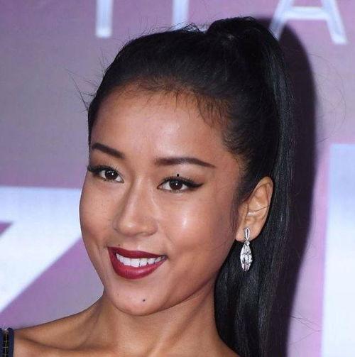 明星中谁的皮肤比较黑,揭秘谁才是真正的“黑珍珠”